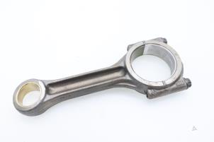 Used Connecting rod Skoda Octavia (5EAA) 2.0 TDI GreenTec 16V Price € 90,75 Inclusive VAT offered by Brus Motors BV