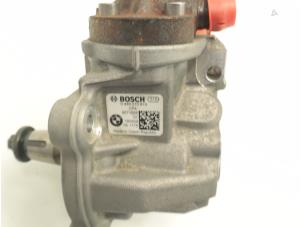 Used Mechanical fuel pump BMW 7 serie (G11/12) 740d,Ld xDrive 24V Price € 363,00 Inclusive VAT offered by Brus Motors BV