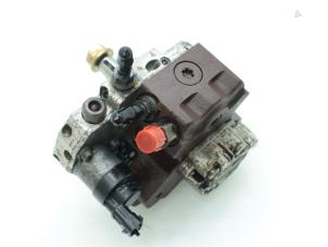Used Mechanical fuel pump Hyundai H-1/Starex Travel 2.5 CRDi Price € 211,75 Inclusive VAT offered by Brus Motors BV