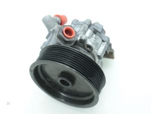 Used Power steering pump Mercedes S (W221) 3.0 S-320 CDI 24V Price € 181,50 Inclusive VAT offered by Brus Motors BV