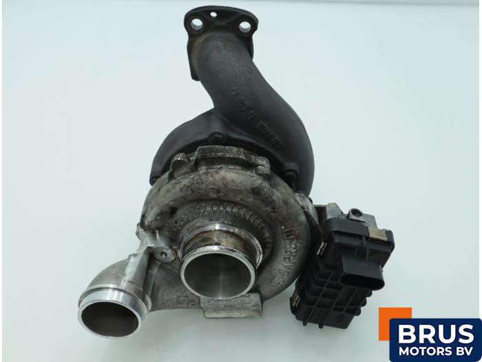 Gebrauchte Turbo Mercedes Vito (639.7) 3.0 120 CDI V6 24V Preis € 423,50 Mit Mehrwertsteuer angeboten von Brus Motors BV
