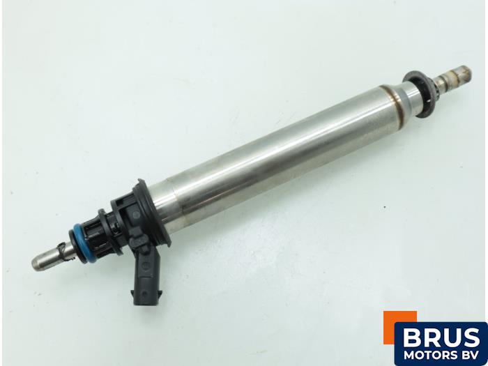 Injector (petrol injection) Mercedes A 1.6 A-200 16V - 27091030 27091030
