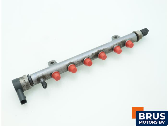 Usagé Système d'injection Volkswagen Crafter 2.5 TDI 30/35/50 Prix € 121,00 Prix TTC proposé par Brus Motors BV