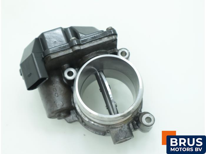 Usagé Boîtier accélérateur Volkswagen Crafter 2.5 TDI 30/35/50 Prix € 60,50 Prix TTC proposé par Brus Motors BV