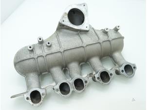 Used Intake manifold Volkswagen Crafter 2.5 TDI 30/35/50 Price € 151,25 Inclusive VAT offered by Brus Motors BV