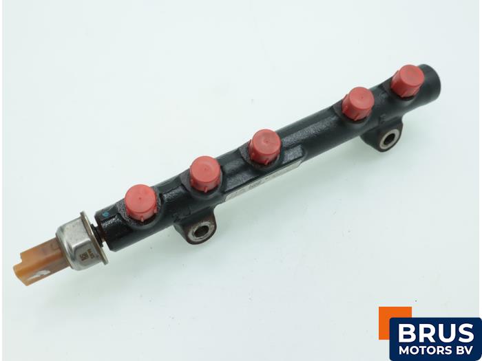 Usagé Système d'injection Ford Focus 3 1.5 TDCi Prix € 90,75 Prix TTC proposé par Brus Motors BV