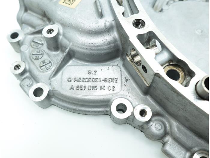 Timing cover from a Mercedes-Benz E (W212) E-220 CDI 16V BlueEfficiency 2017