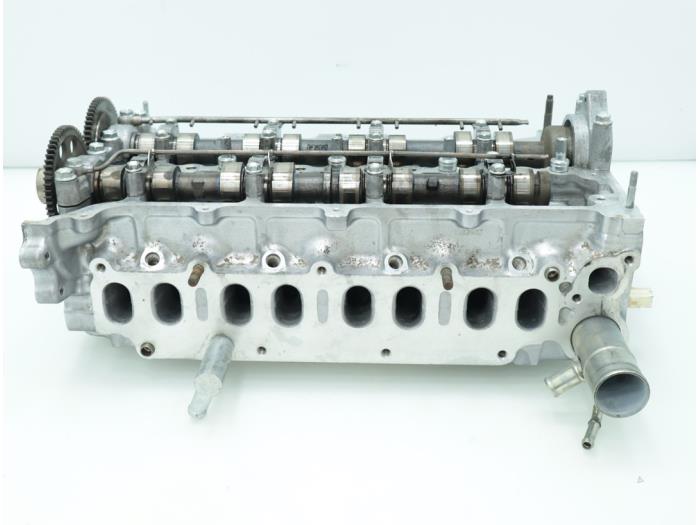 Tête de cylindre d'un Toyota Avensis (T27) 2.0 16V D-4D-F 2009