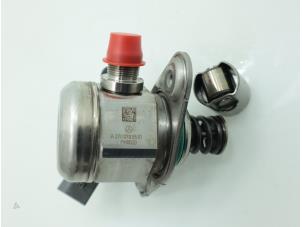 Usagé Pompe carburant mécanique Mercedes GLA (156.9) 1.6 180 16V Prix € 121,00 Prix TTC proposé par Brus Motors BV
