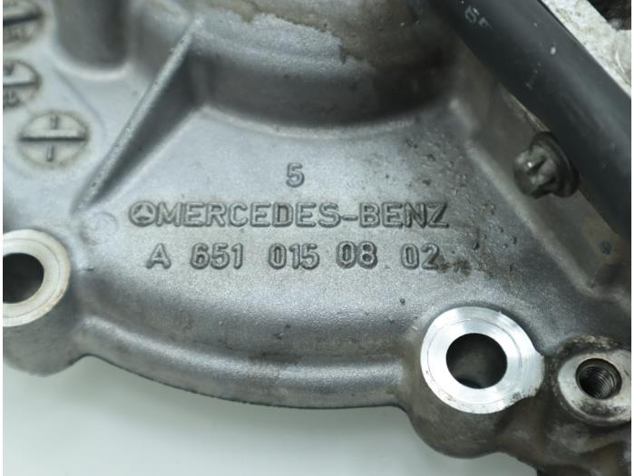 Timing cover from a Mercedes-Benz Vito (639.6) 2.2 113 CDI 16V Euro 5 2014