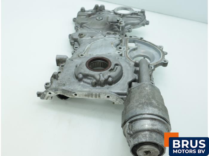 Usagé Couvercle de distribution Toyota Avensis (T25/B1B) 2.0 16V D-4D-F Prix € 211,75 Prix TTC proposé par Brus Motors BV