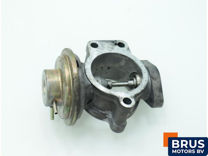 Gebrauchte AGR Ventil Toyota Land Cruiser (J12) 3.0 D-4D 16V Preis € 90,75 Mit Mehrwertsteuer angeboten von Brus Motors BV