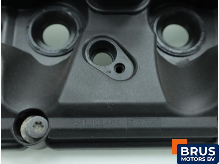 Ventildeckel van een Volkswagen Transporter T6 2.0 TDI 150 2019