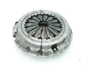 Begagnade Kopplingssats (komplett) Toyota Land Cruiser (J12) 3.0 D-4D 16V Pris € 90,75 Inklusive moms erbjuds av Brus Motors BV