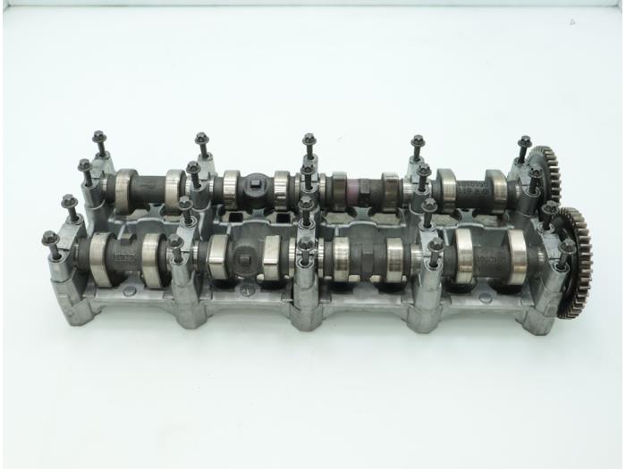 Camshaft from a Mercedes-Benz Vito (639.6) 2.2 109 CDI 16V 2008