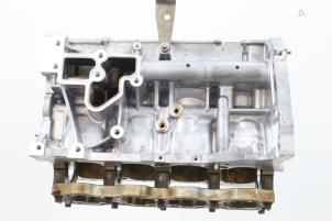 Usados Motor Renault Espace (RFCJ) 1.8 Energy Tce 225 EDC Precio € 484,00 IVA incluido ofrecido por Brus Motors BV
