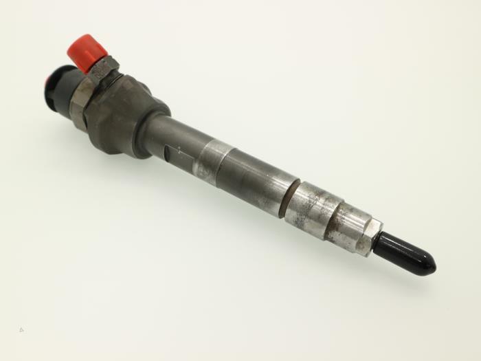 Injector (diesel) from a BMW 3 serie (F30) 318d 2.0 16V 2012