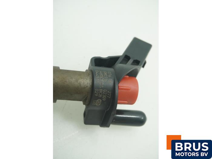 Usagé Injecteurs Volkswagen Crafter 2.5 TDI 30/35 Prix € 181,50 Prix TTC proposé par Brus Motors BV