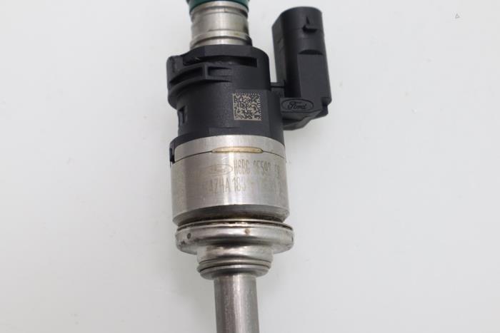 Injektor (Benzineinspritzung) van een Ford Focus 4 1.0 Ti-VCT EcoBoost 12V 125 2021