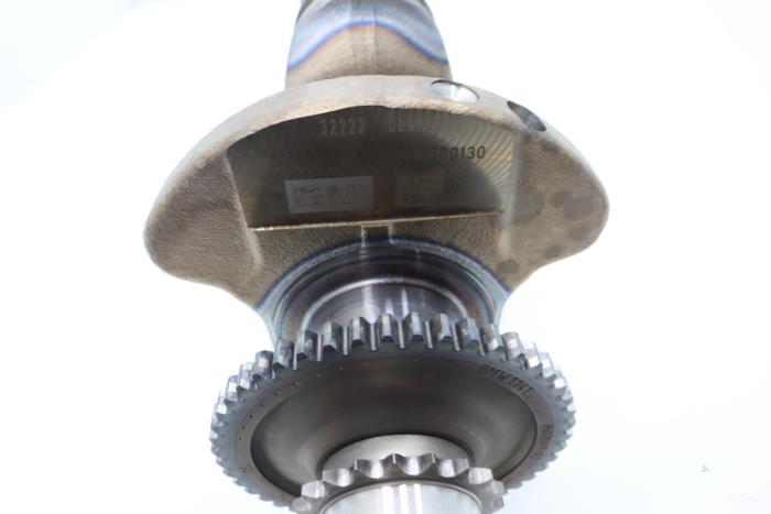 Crankshaft from a BMW 3 serie (F30) 328i 2.0 16V 2015