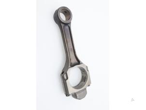Used Connecting rod Volkswagen Transporter/Caravelle T4 1.9 TD Price € 90,75 Inclusive VAT offered by Brus Motors BV