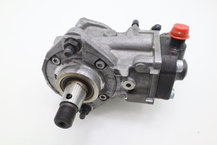 Mechanical fuel pump Volvo XC90 II 2.0 D5 16V AWD - 31432135 D4204T23 VOLVO
