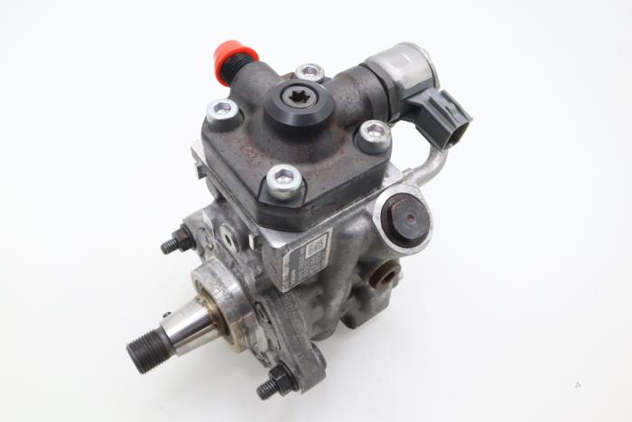 Mechanical fuel pump Volvo XC90 II 2.0 D5 16V AWD - 31432135 D4204T23 VOLVO