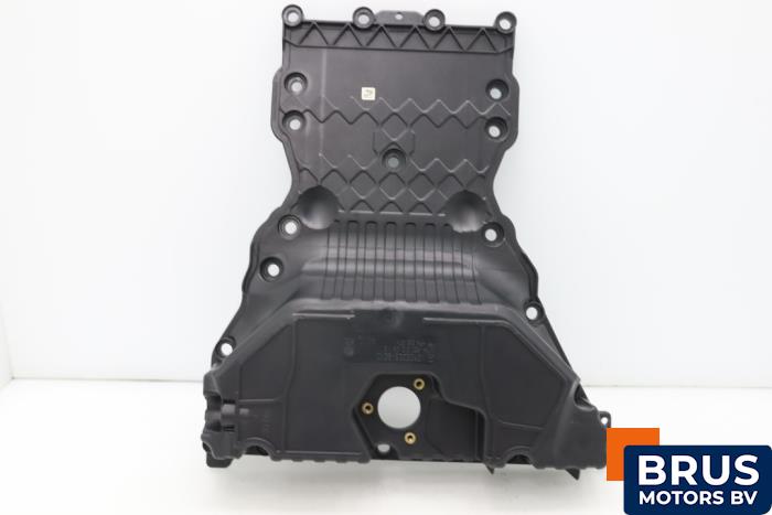 Usagé Couvercle carter Mercedes C (C204) 2.2 C-220 CDI 16V BlueEfficiency Prix € 121,00 Prix TTC proposé par Brus Motors BV