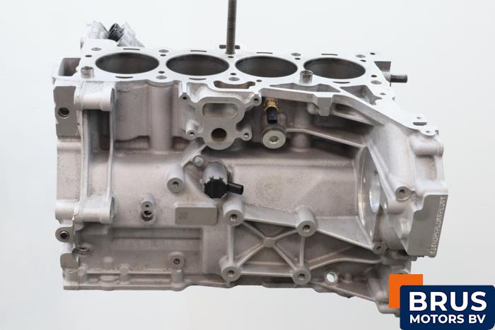 Velar Engine Layout Engine Landrover Range Rover Velar 2.0 D180 AWD - 204DTD 204DTD