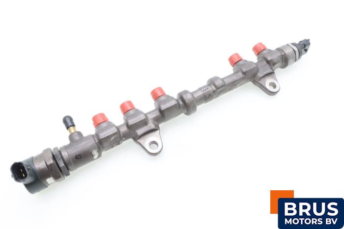 Usagé Système d'injection Opel Meriva (B) 1.3 CDTI 16V Prix € 90,75 Prix TTC proposé par Brus Motors BV