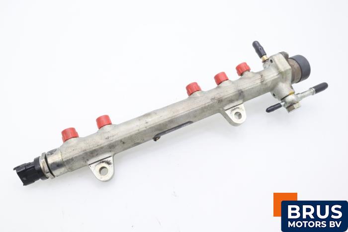 Usagé Système d'injection Fiat Punto II (188) 1.3 JTD 16V Prix € 90,75 Prix TTC proposé par Brus Motors BV