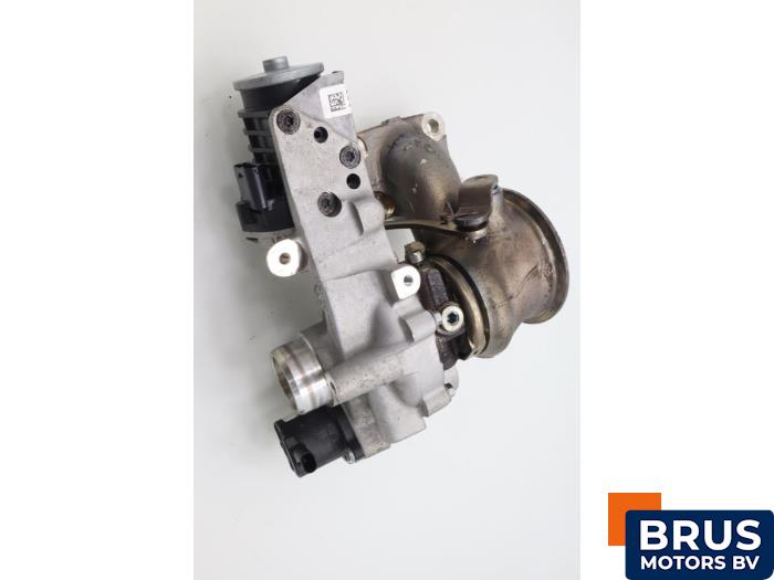 Usagé Turbo Peugeot 3008 II (M4/MC/MJ/MR) 1.2 12V e-THP PureTech 130 Prix € 363,00 Prix TTC proposé par Brus Motors BV