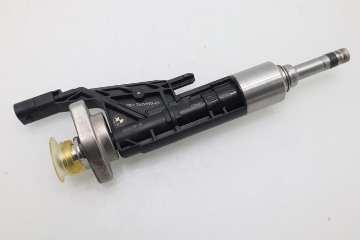 Injecteur (injection essence) d'un BMW 3 serie (F30) 320i 2.0 16V 2018