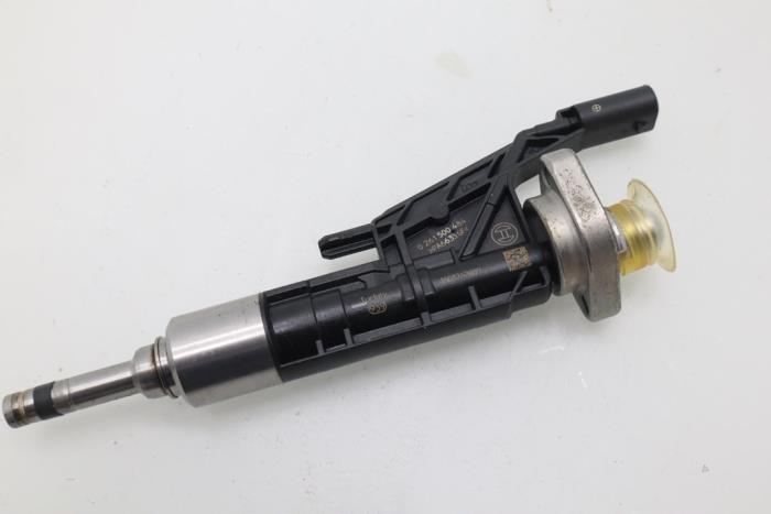 Injektor (Benzineinspritzung) van een BMW 3 serie (F30) 320i 2.0 16V 2018