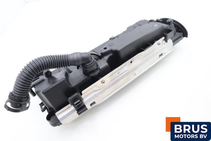 Gebrauchte Ventildeckel Volkswagen Golf VII Variant (AUVV) 1.6 TDI 16V Preis € 90,75 Mit Mehrwertsteuer angeboten von Brus Motors BV