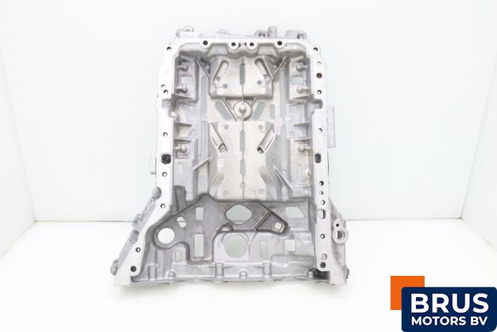 Usagé Couvercle carter Mercedes E (W212) E-200 CDI 16V BlueEfficiency,BlueTEC Prix € 121,00 Prix TTC proposé par Brus Motors BV