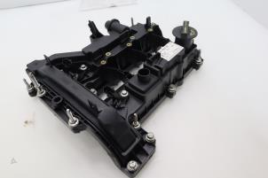 Usados Tapa de válvulas Ford Focus 3 1.0 Ti-VCT EcoBoost 12V 125 Precio € 90,75 IVA incluido ofrecido por Brus Motors BV