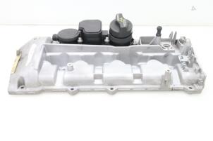 Used Rocker cover Mercedes E (W211) 2.2 E-220 CDI 16V Price € 121,00 Inclusive VAT offered by Brus Motors BV