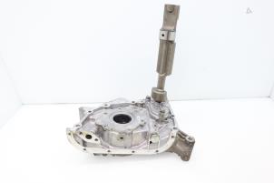 Used Oil pump Mitsubishi L-200 2.5 DI-D 4x4 Price € 121,00 Inclusive VAT offered by Brus Motors BV