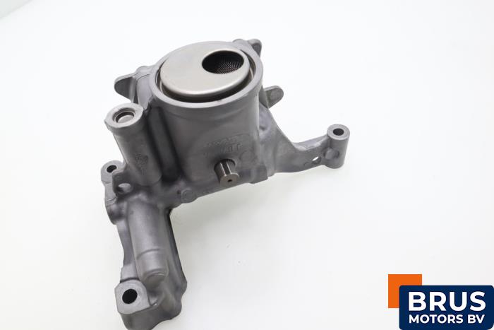 Gebrauchte Ölpumpe Ford Focus 3 1.0 Ti-VCT EcoBoost 12V 125 Preis € 121,00 Mit Mehrwertsteuer angeboten von Brus Motors BV