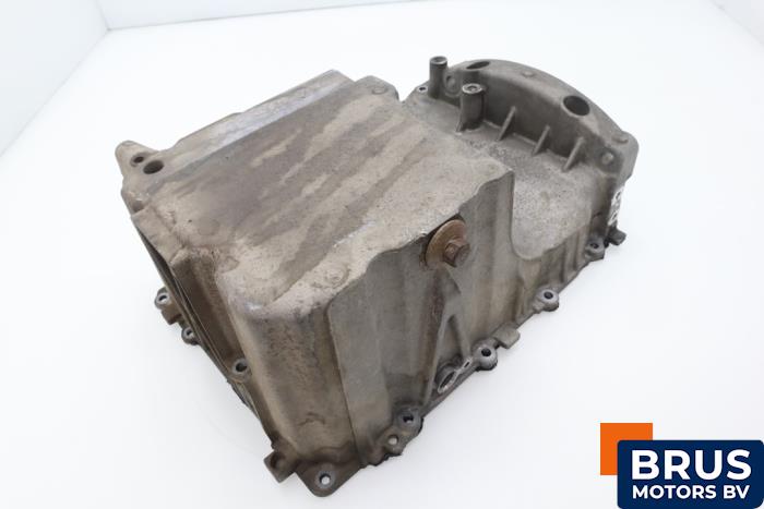 Usagé Couvercle carter Ford Focus 3 1.0 Ti-VCT EcoBoost 12V 100 Prix € 90,75 Prix TTC proposé par Brus Motors BV