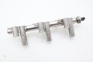 Used Fuel injector nozzle Peugeot 308 (L3/L8/LB/LH/LP) 1.2 12V e-THP PureTech 110 Price € 90,75 Inclusive VAT offered by Brus Motors BV