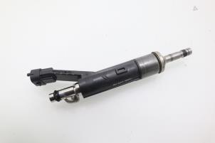 Gebrauchte Injektor (Benzineinspritzung) Peugeot 308 (L3/L8/LB/LH/LP) 1.2 12V VTi PureTech 82 Preis € 90,75 Mit Mehrwertsteuer angeboten von Brus Motors BV