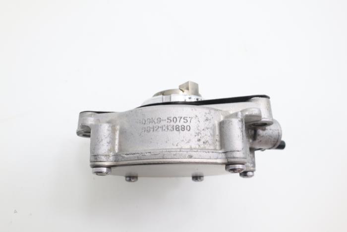 Bomba de vacío (Gasolina) de un Peugeot 308 (F3/FB/FH/FM/FP) 1.2 12V PureTech 110 2021