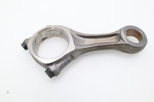 Used Connecting rod Iveco New Daily IV 29L12 Price € 90,75 Inclusive VAT offered by Brus Motors BV