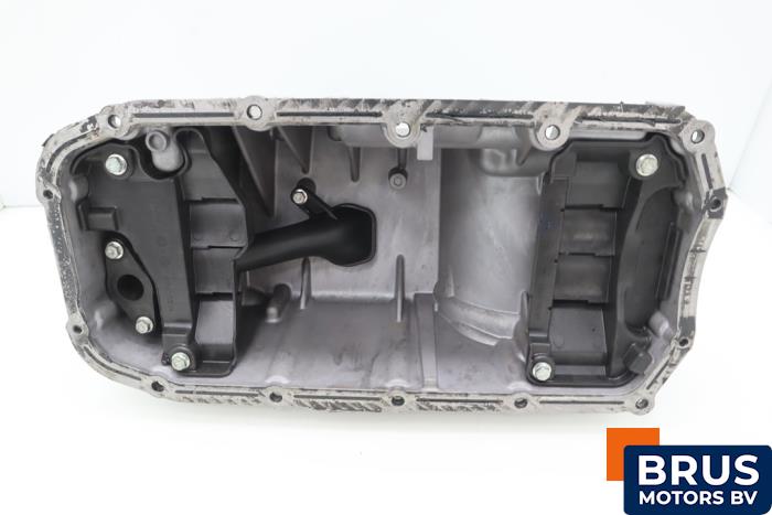 Usagé Couvercle carter Jeep Cherokee (KL) 2.0 CRD 16V 4x2 Prix € 90,75 Prix TTC proposé par Brus Motors BV