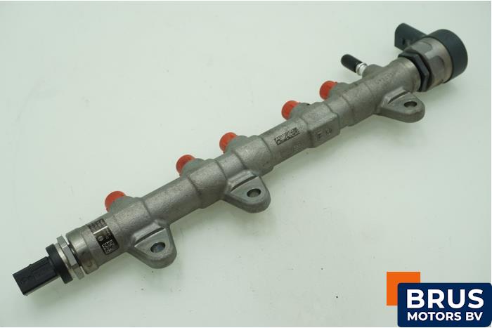 Usagé Système d'injection BMW 4 serie (G22) 420d xDrive 2.0 16V Prix € 121,00 Prix TTC proposé par Brus Motors BV