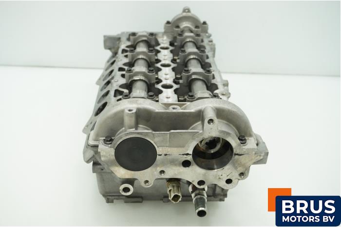 Cylinder head Volvo V60 I 2.0 D2 16V - 31430110006 D4204T8