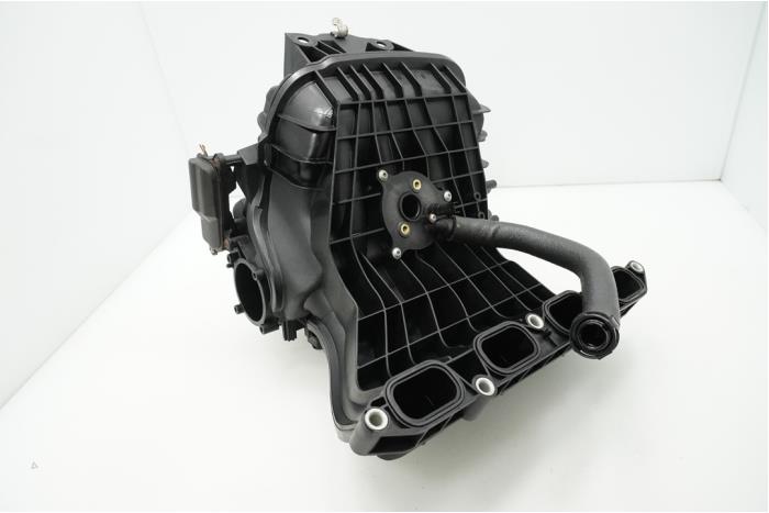 Intake manifold from a BMW 3 serie Touring (E91) 318i 16V 2012
