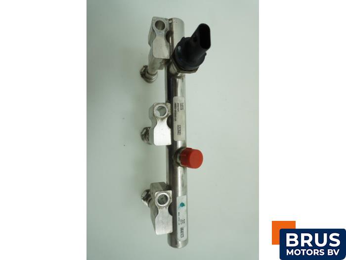 Usagé Système d'injection Ford Focus 4 1.0 Ti-VCT EcoBoost 12V 125 Prix € 60,50 Prix TTC proposé par Brus Motors BV